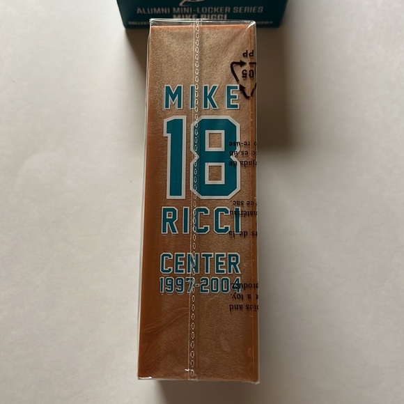 Mike Ricci / Mini Locker Series / NHL / San Jose Sharks - Picture 6 of 6